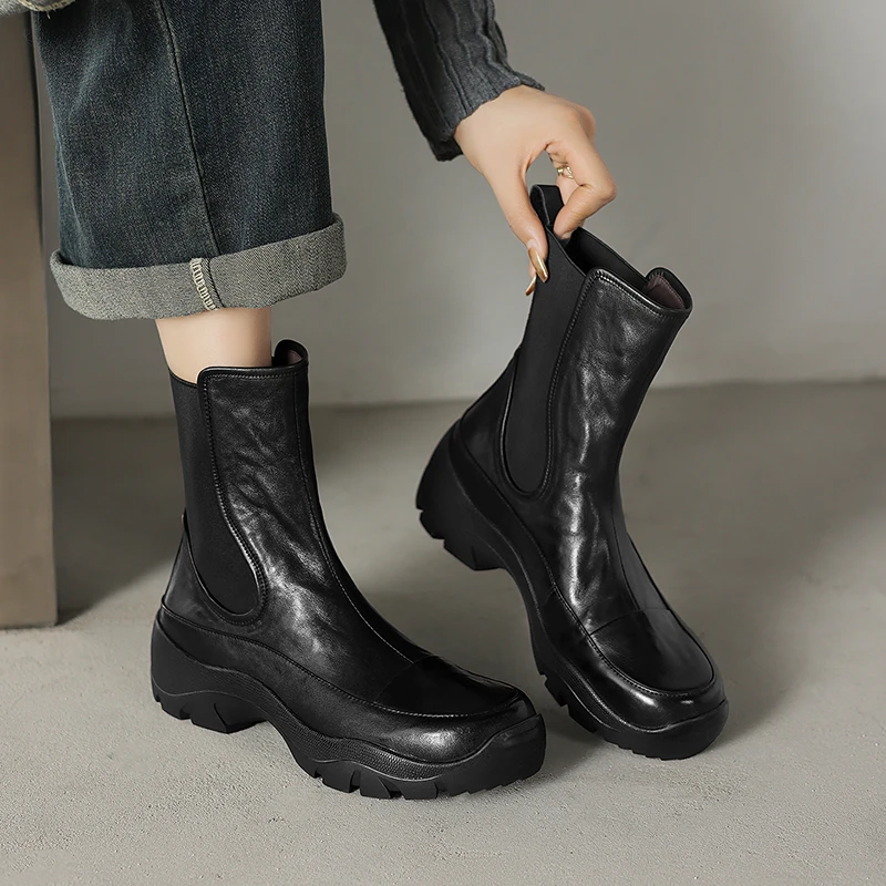 2025年秋冬新款真皮英伦风切尔西靴女厚底百搭时尚中跟休闲短靴子