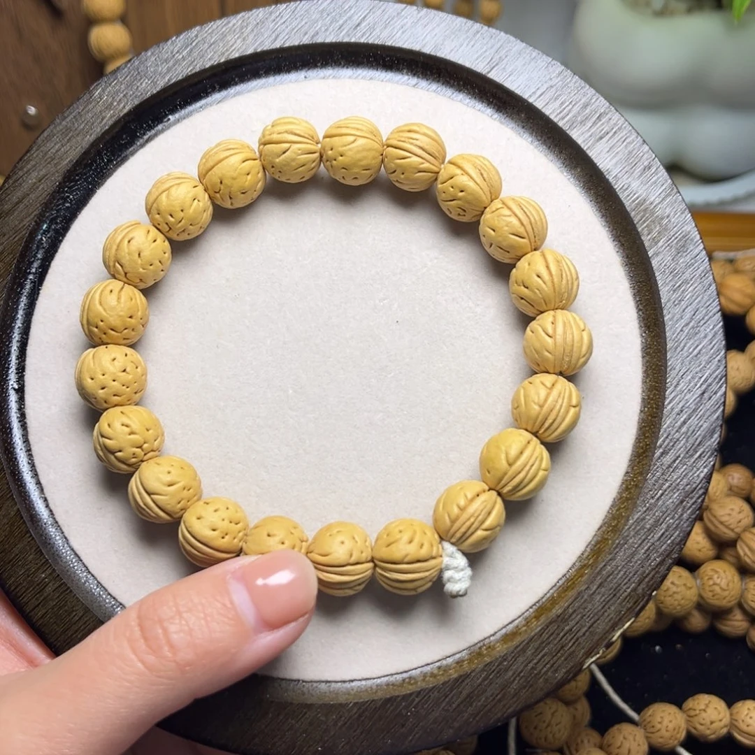 ག***࿐小桃核手串13➕。150