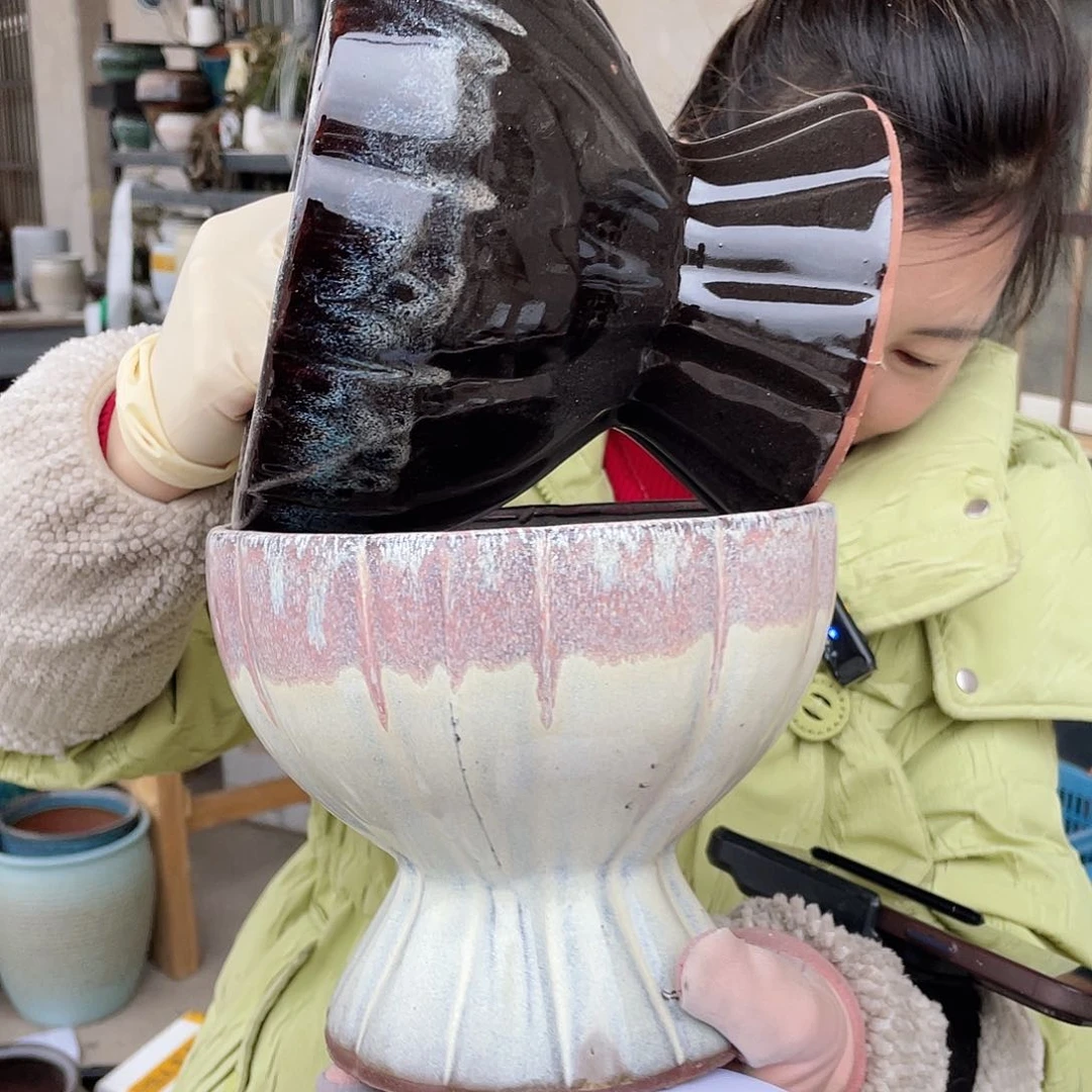 红陶王嫂花盆0211-222