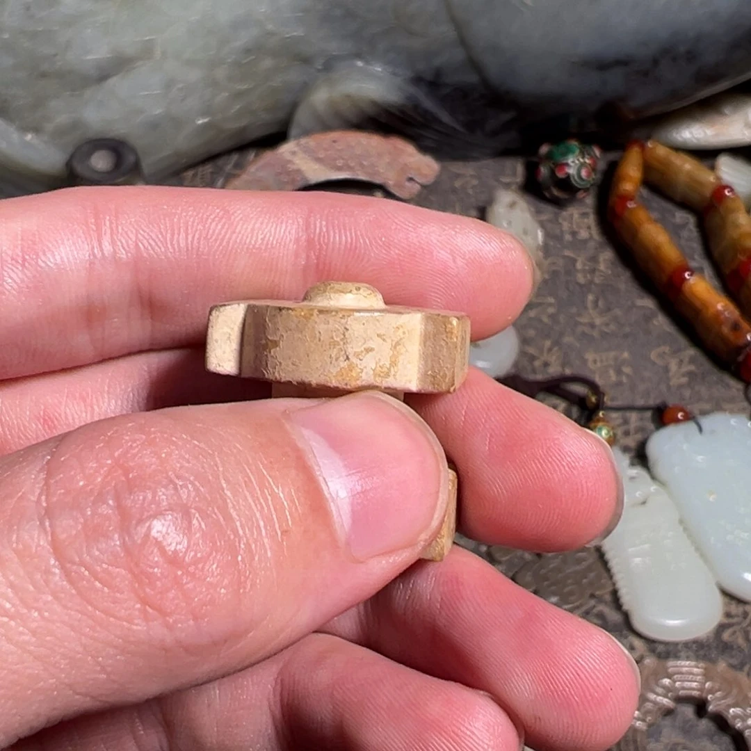 和田玉如图未镶嵌愚*