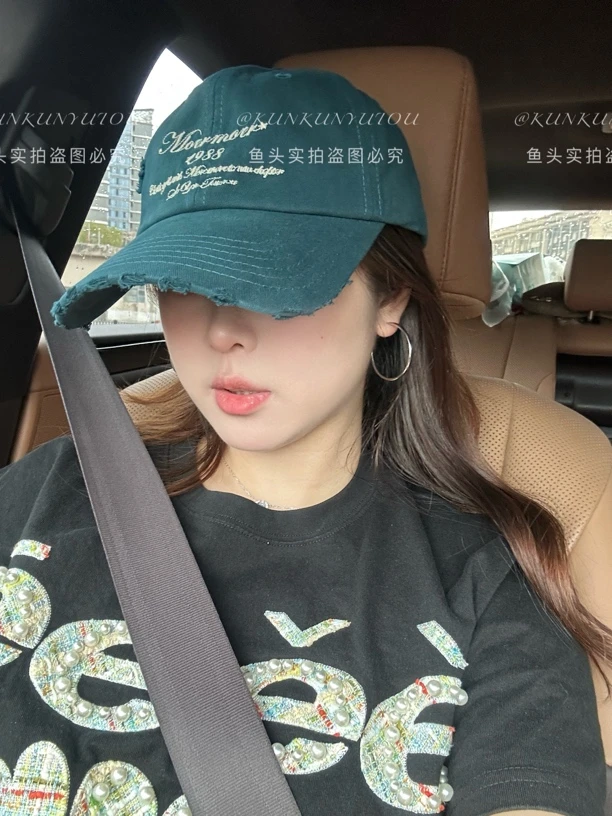 啵啵鱼头 1988创意字母刺绣软顶棒球帽个性破洞潮流时尚鸭舌帽潮