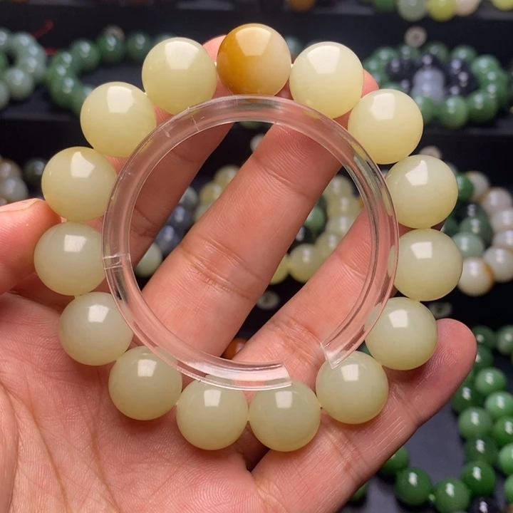 和田玉未镶嵌手串