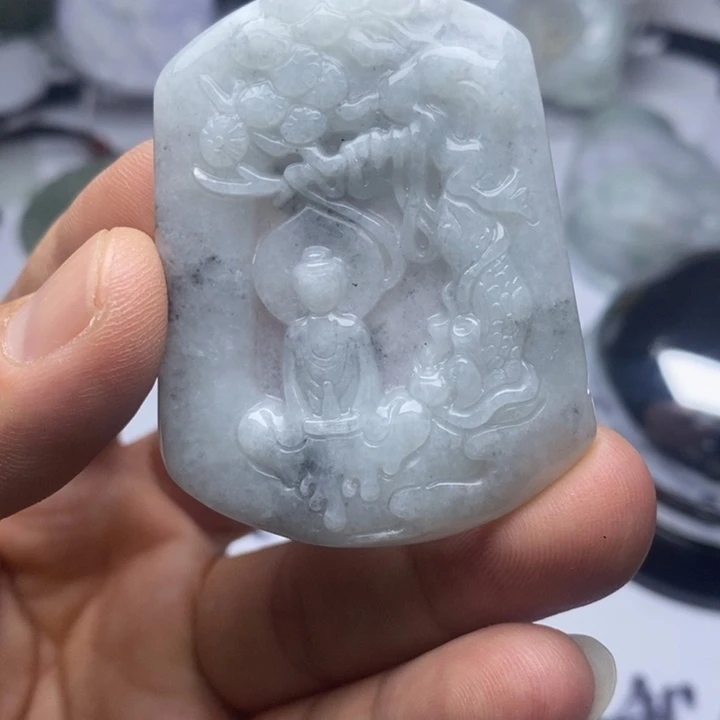 翡翠未镶嵌颈饰翡翠