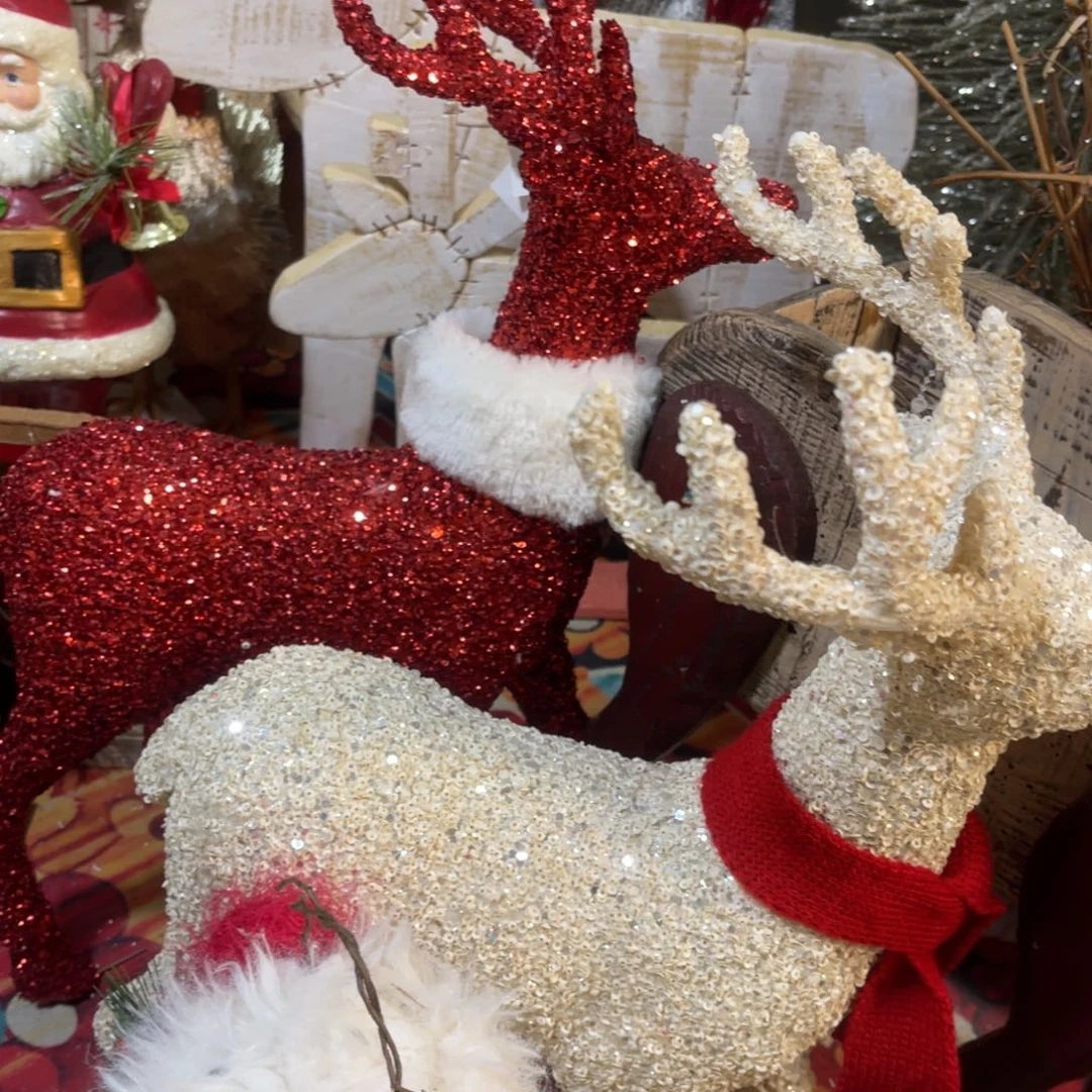 R***a有机玻璃摆件等各种工具