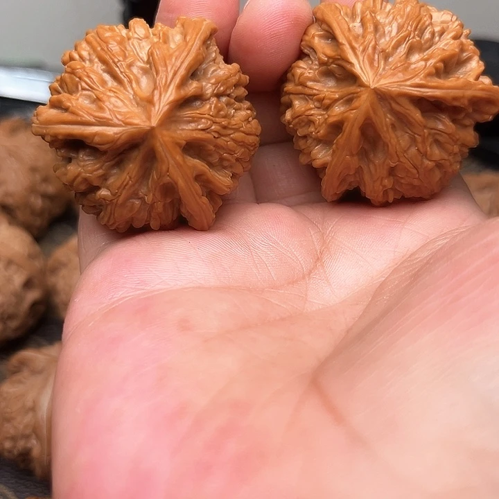 落***文玩核桃吊坠你们都在