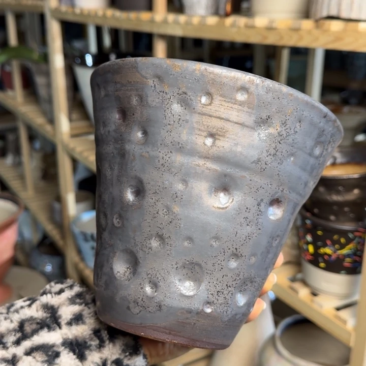 景德镇桌面陶瓷花盆