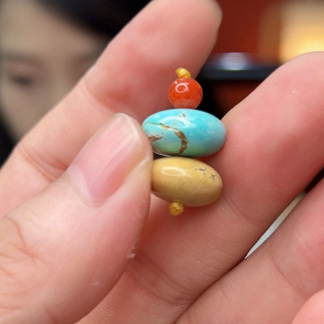 南红玛瑙未镶嵌珠宝奇石