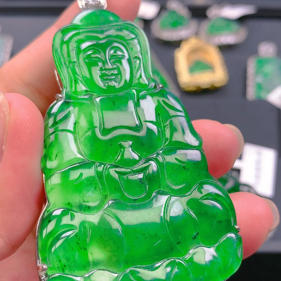 翡翠颈饰未镶嵌翡翠