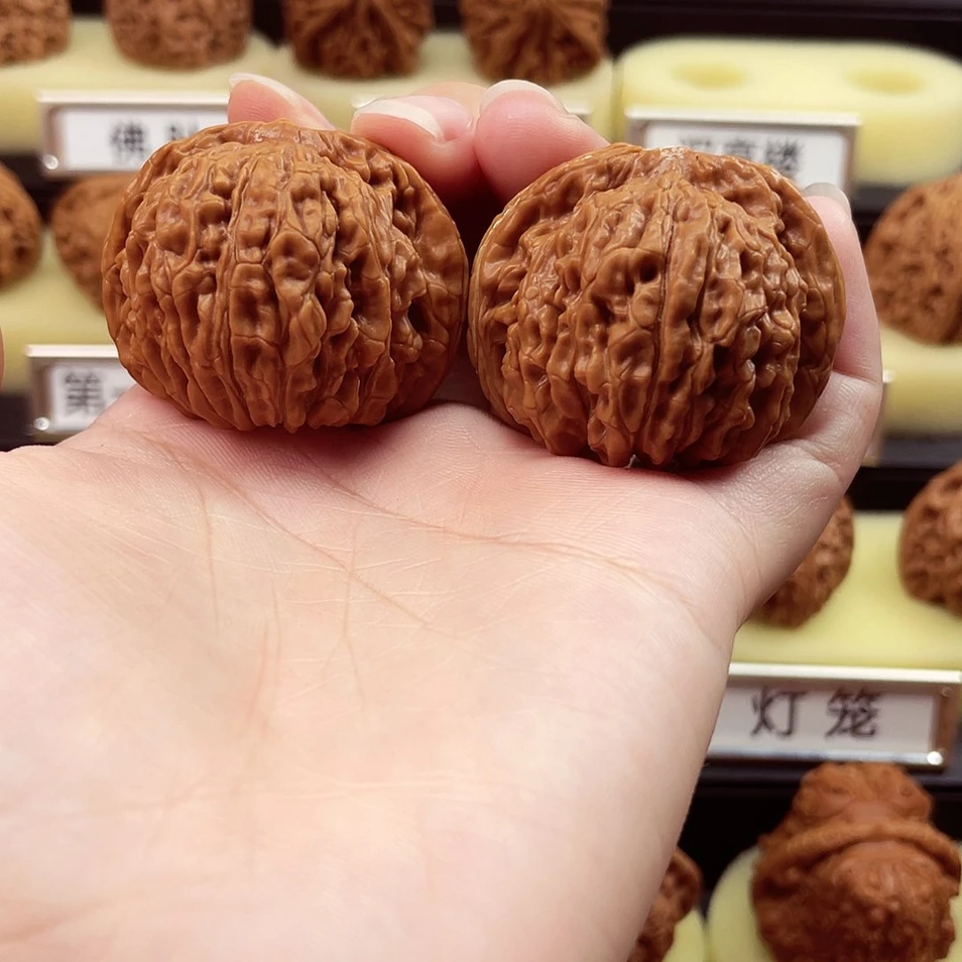 文玩核桃把件薪*逸汉高楼41尺9104