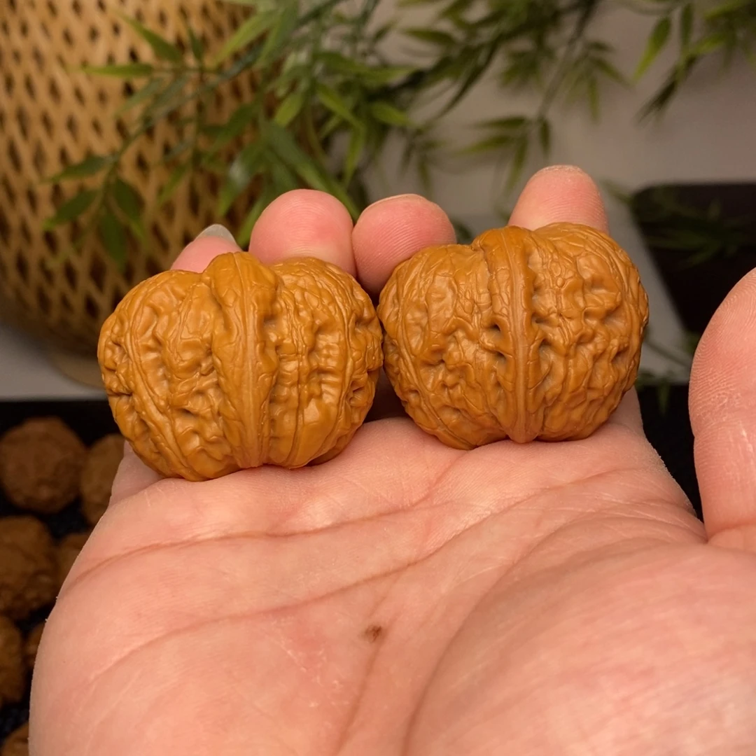 文玩核桃吊坠平谷元宝