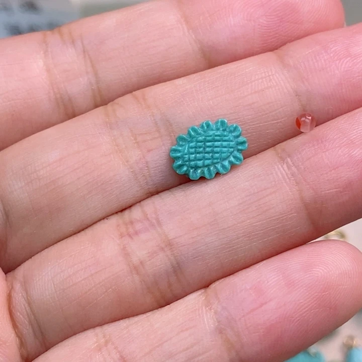 南红玛瑙未镶嵌珠宝奇石