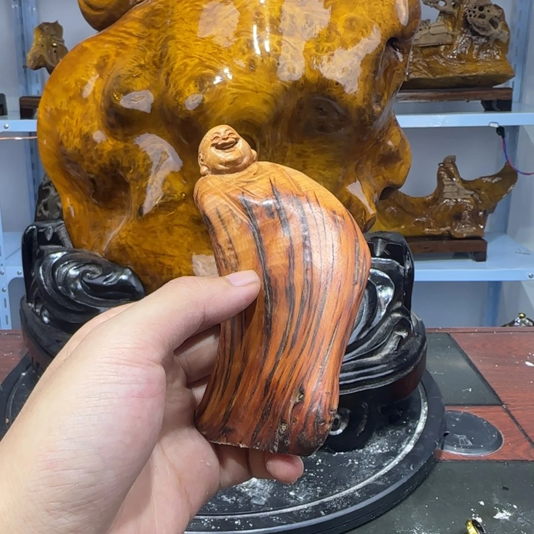 ****人金丝楠崖柏居家摆件