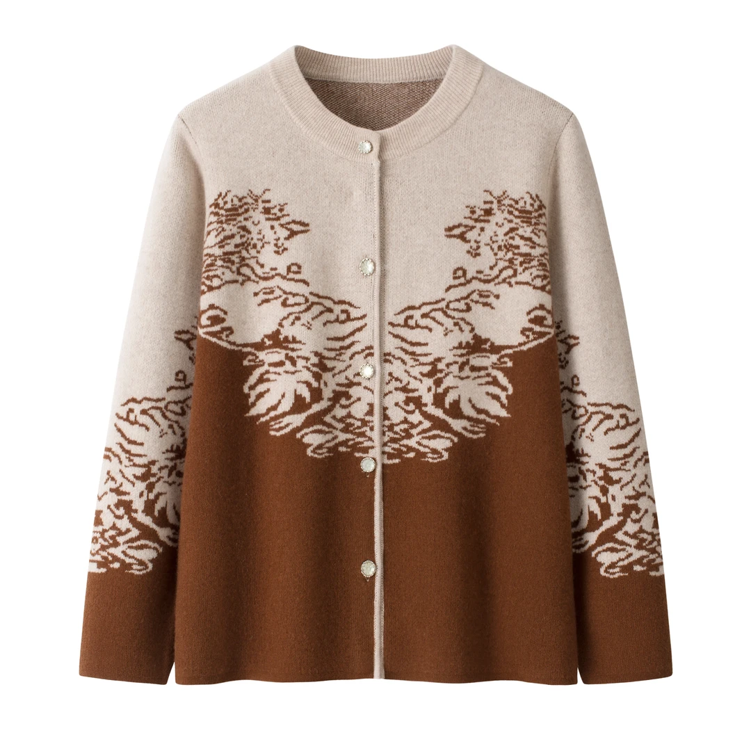 女装常规时尚风中老年女装休闲风加厚短款大花中老年圆领羊绒秋冬