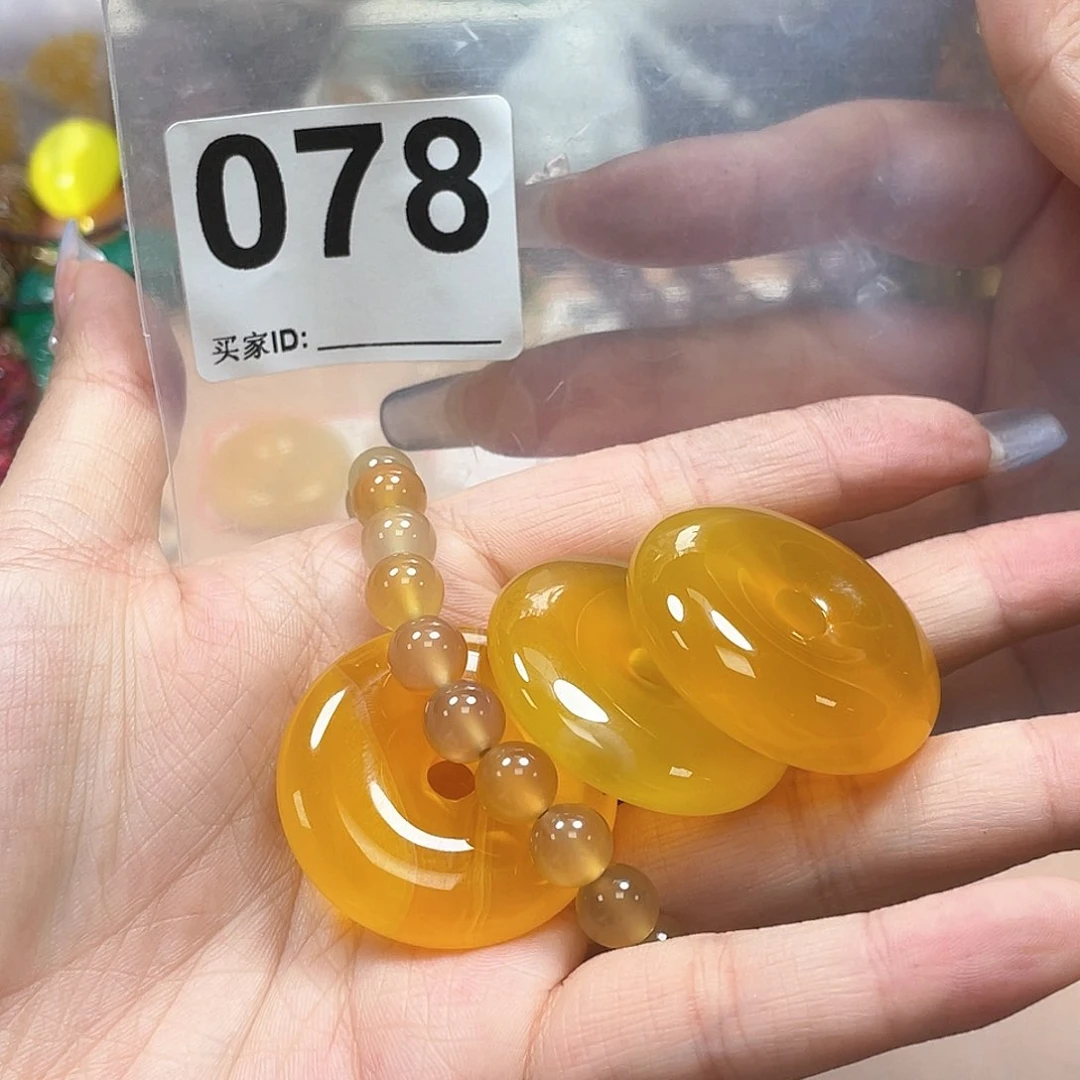 和田玉（糖玉）未镶嵌颈饰鸿****心