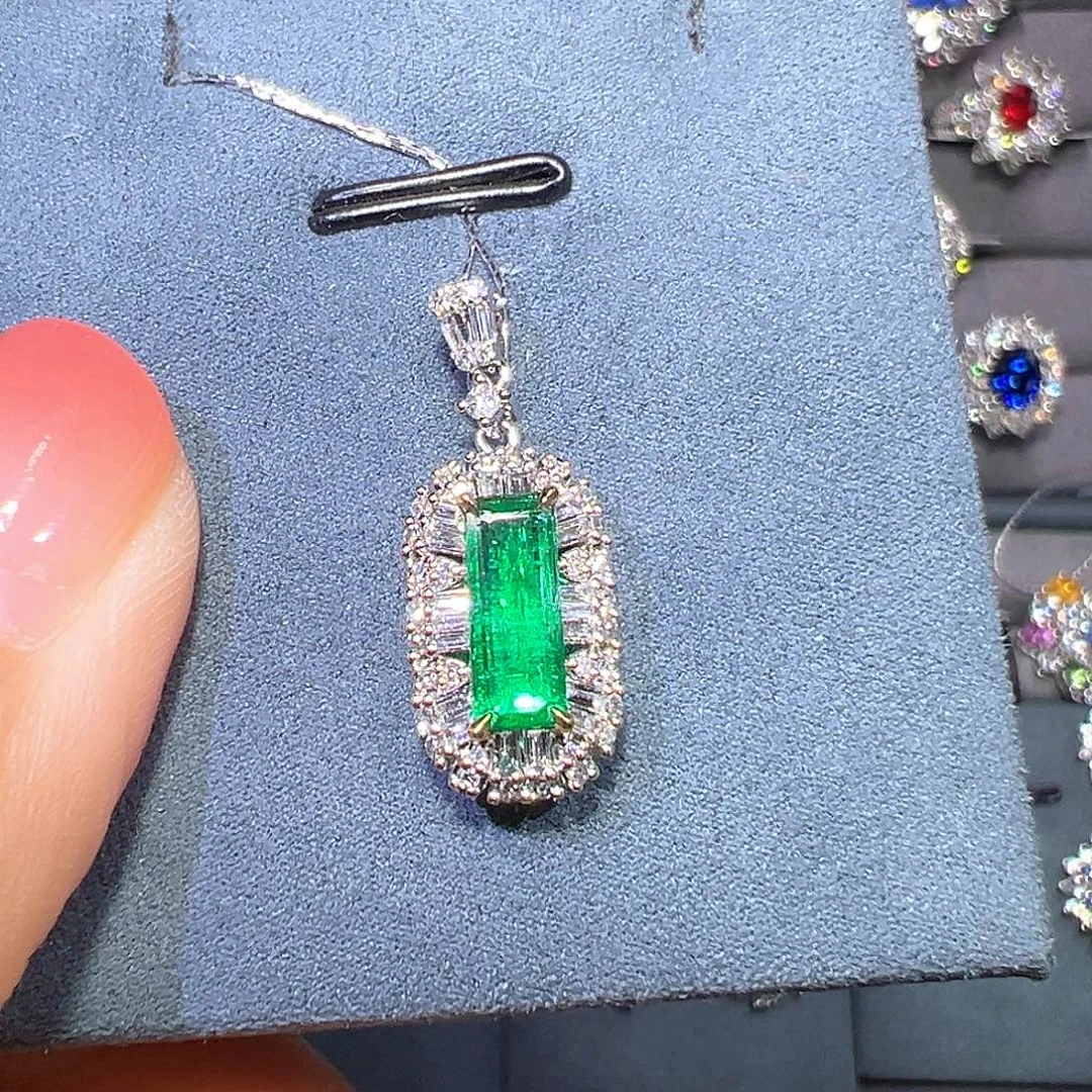 祖母绿18K金镶嵌吊坠(不含链)