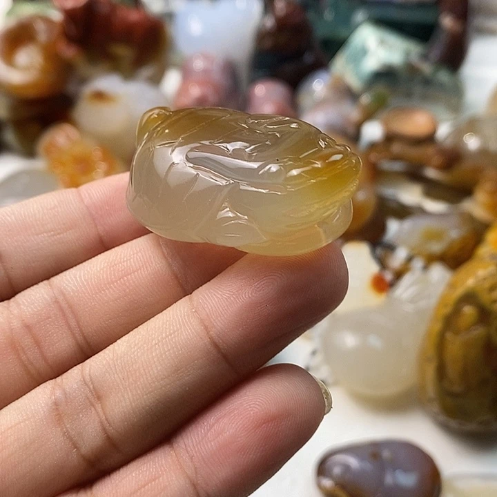 未镶嵌颈饰玛瑙/玉髓