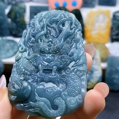 雄***翠定制翡翠未镶嵌龙