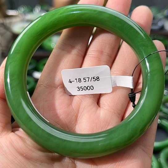 和田玉（碧玉）手镯未镶嵌