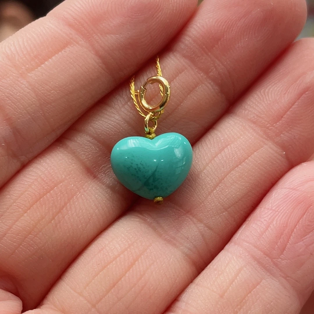 绿松石颈饰未镶嵌