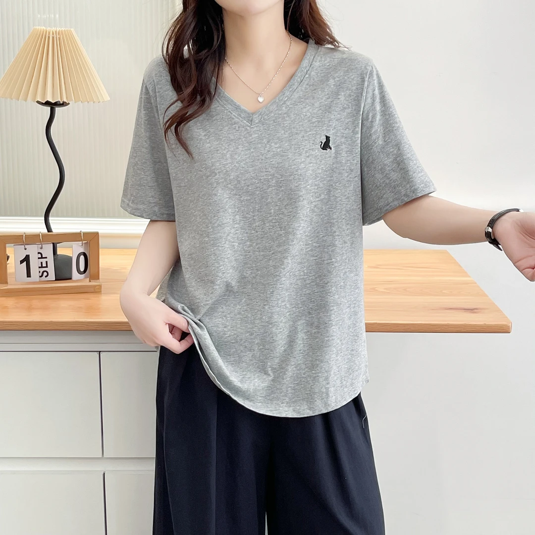 大码女装短袖t恤女2025新款夏季显瘦v领设计感小众chic韩系上衣