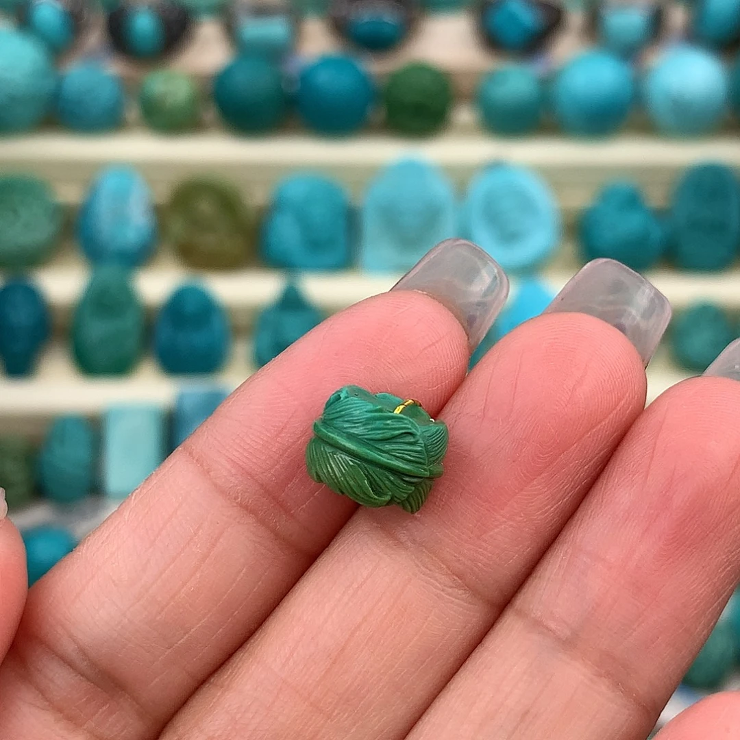 绿松石未镶嵌珠宝奇石10