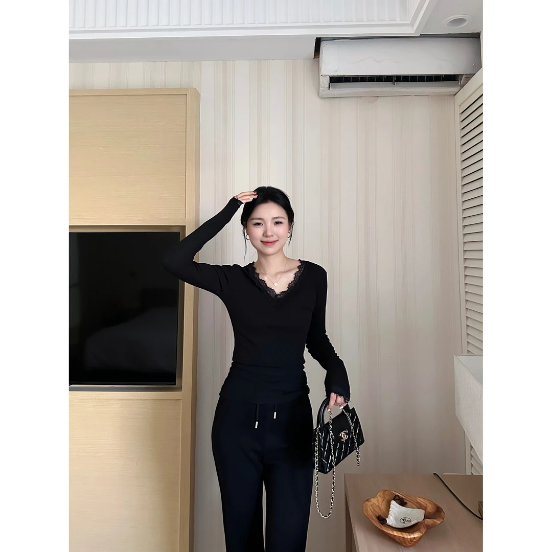 48h【心动crush】加长蕾丝花边秋冬新款百搭修身针织上衣 25037