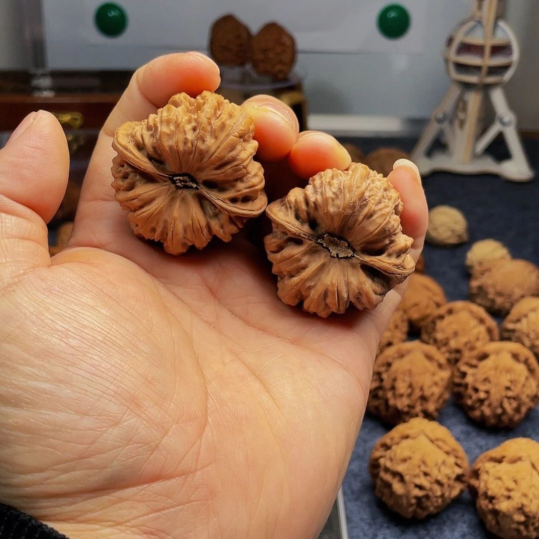 猴头核桃把件平谷凹底43尺