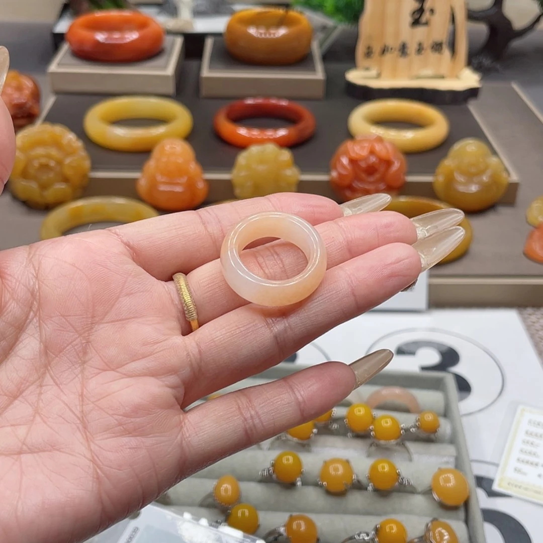 【闪购商品】石英质玉（黄龙玉）戒指未镶嵌