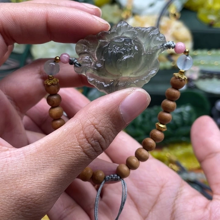 蛇纹石玉合金颈饰