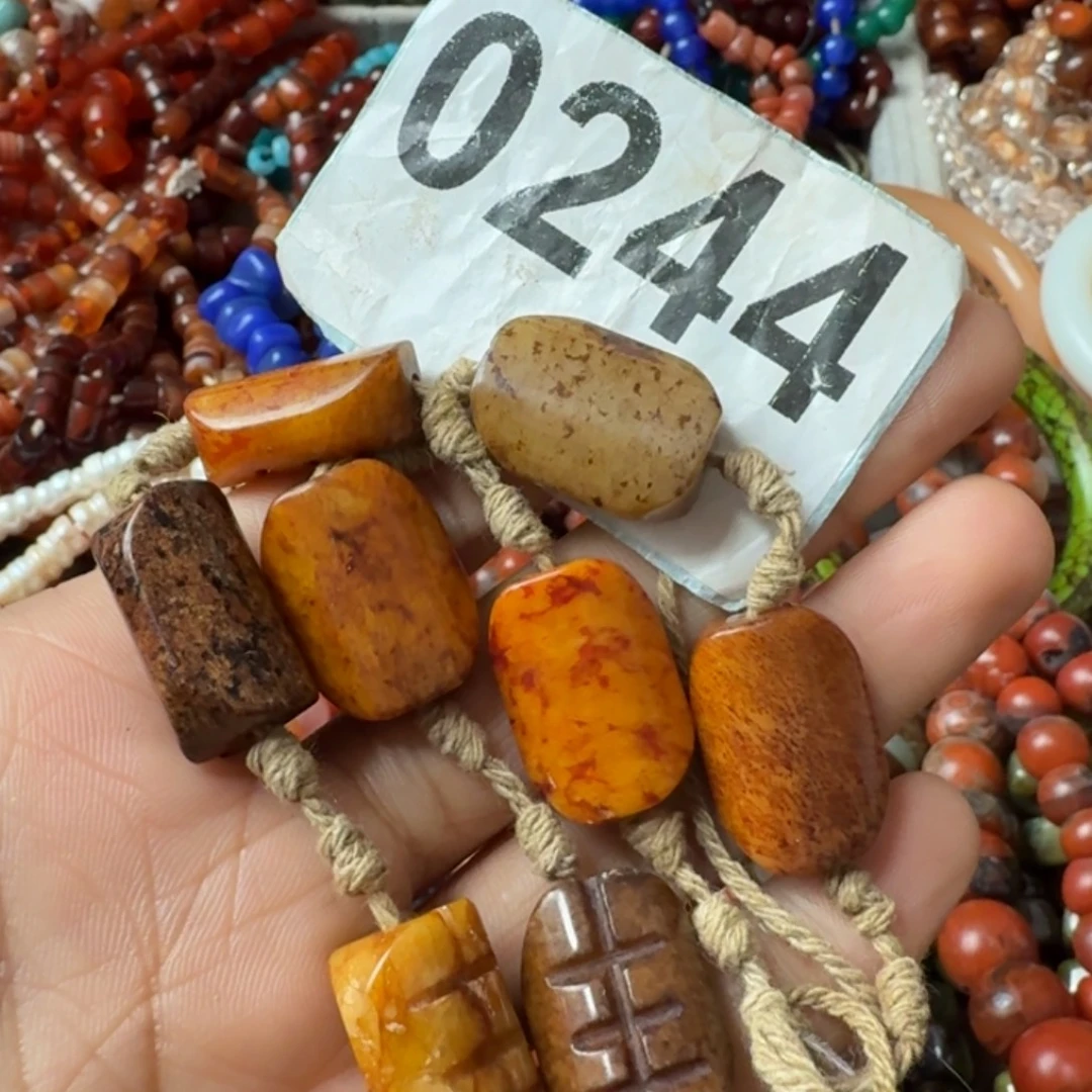 和田玉（糖玉）未镶嵌颈饰