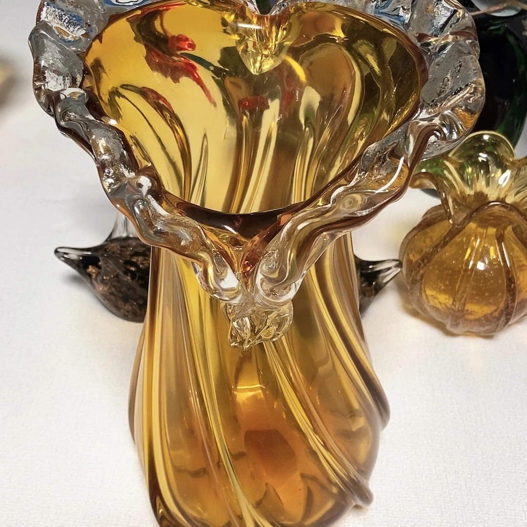 琥珀金女王琉璃花瓶