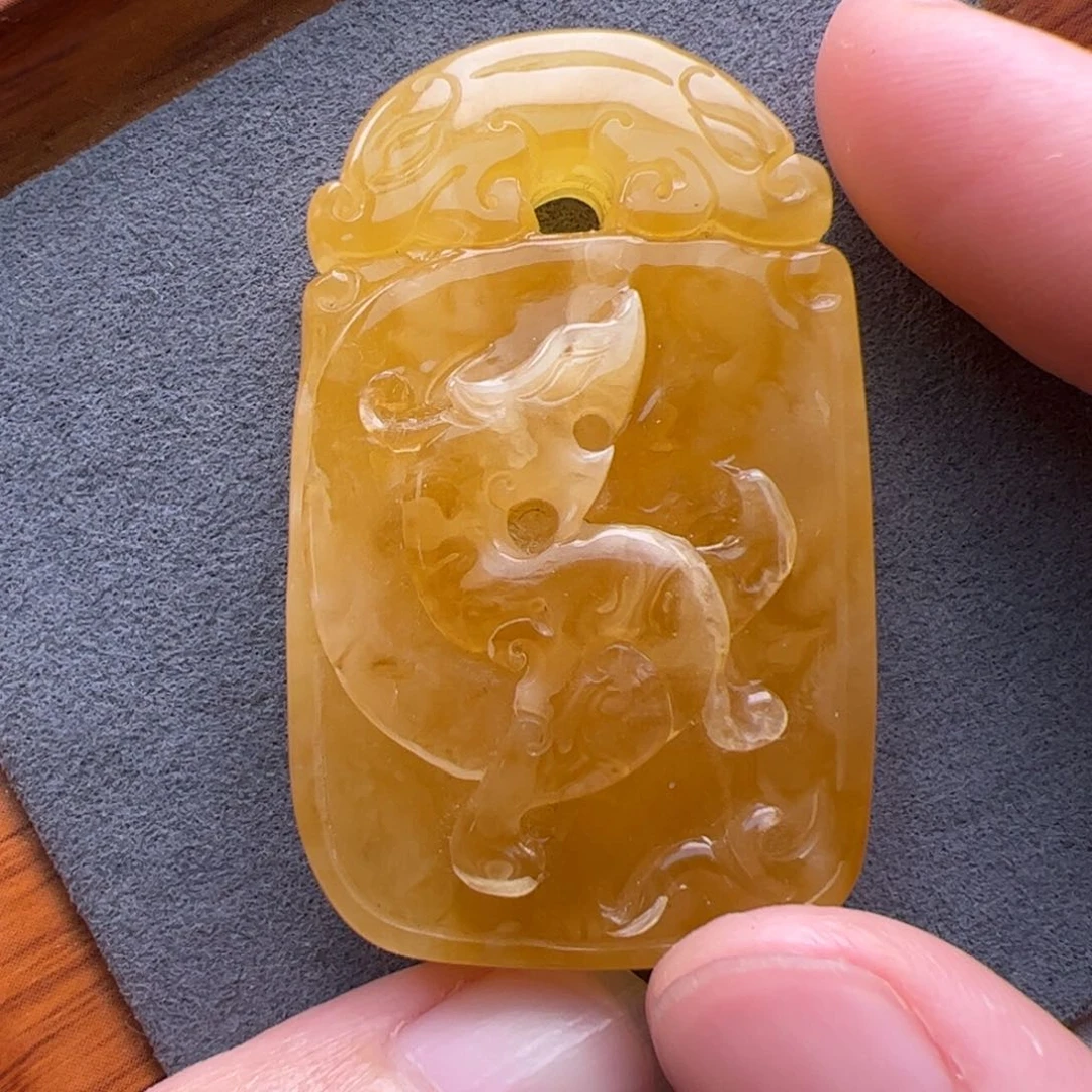 未镶嵌颈饰琥珀蜜蜡