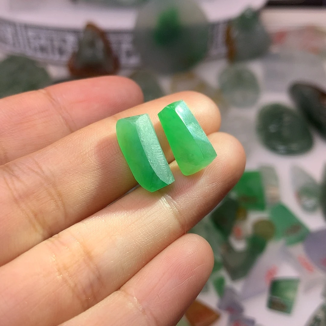 定制翡翠未镶嵌天然翡翠定制
