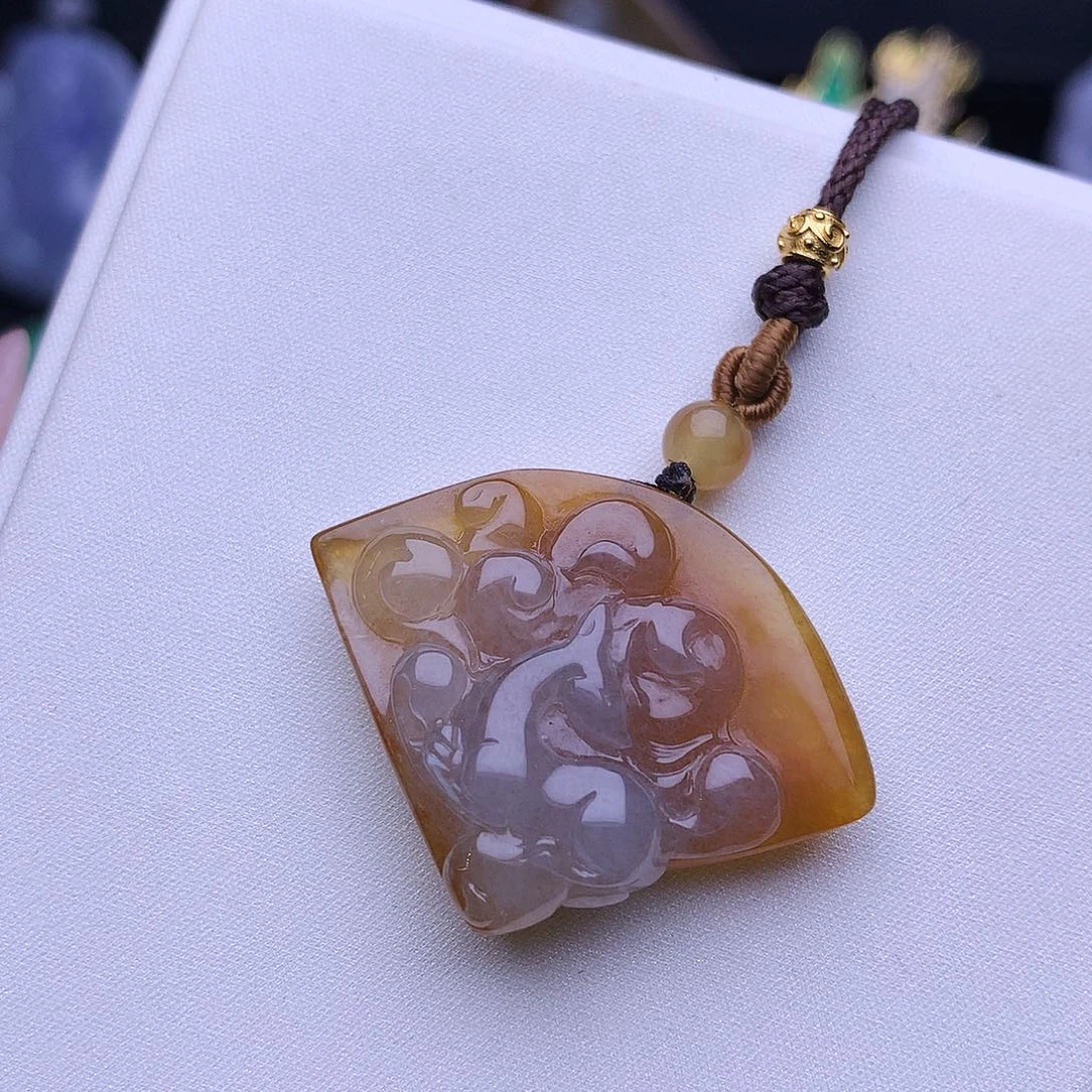 翡翠未镶嵌颈饰九尾