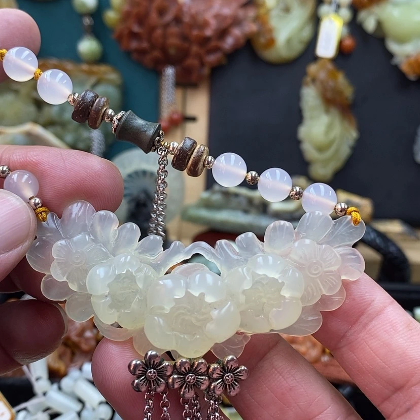 【闪购商品】蛇纹石玉吊坠未镶嵌