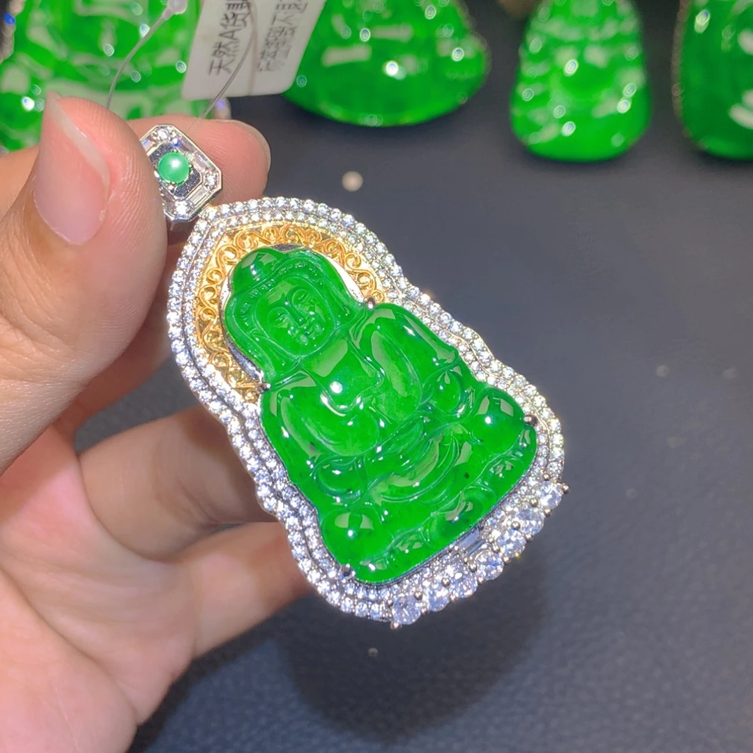 翡翠未镶嵌颈饰8888