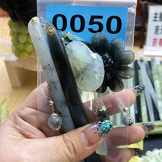 蛇纹石玉发簪未镶嵌清**月