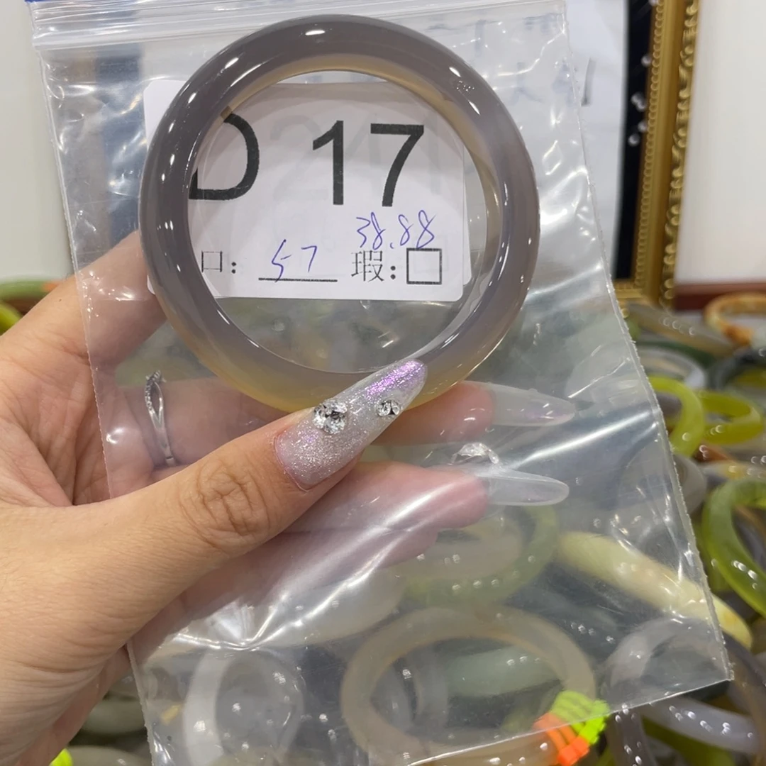 如***意蛇纹石玉未镶嵌手镯