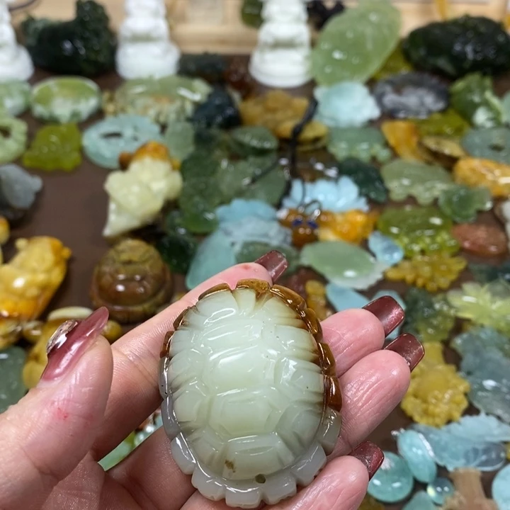 蛇纹石玉未镶嵌手把猫**润