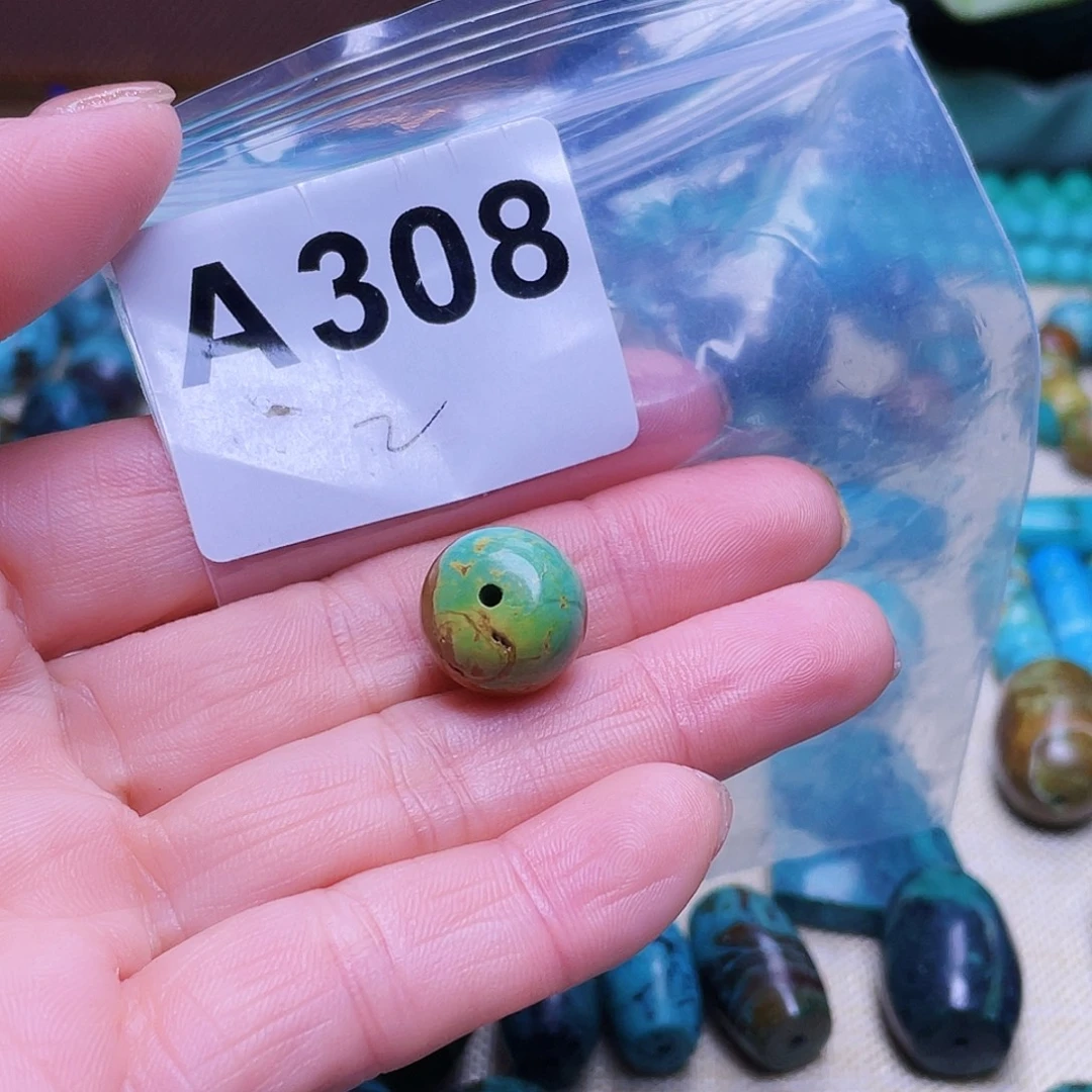 十堰原生态特色手工绿石头配饰