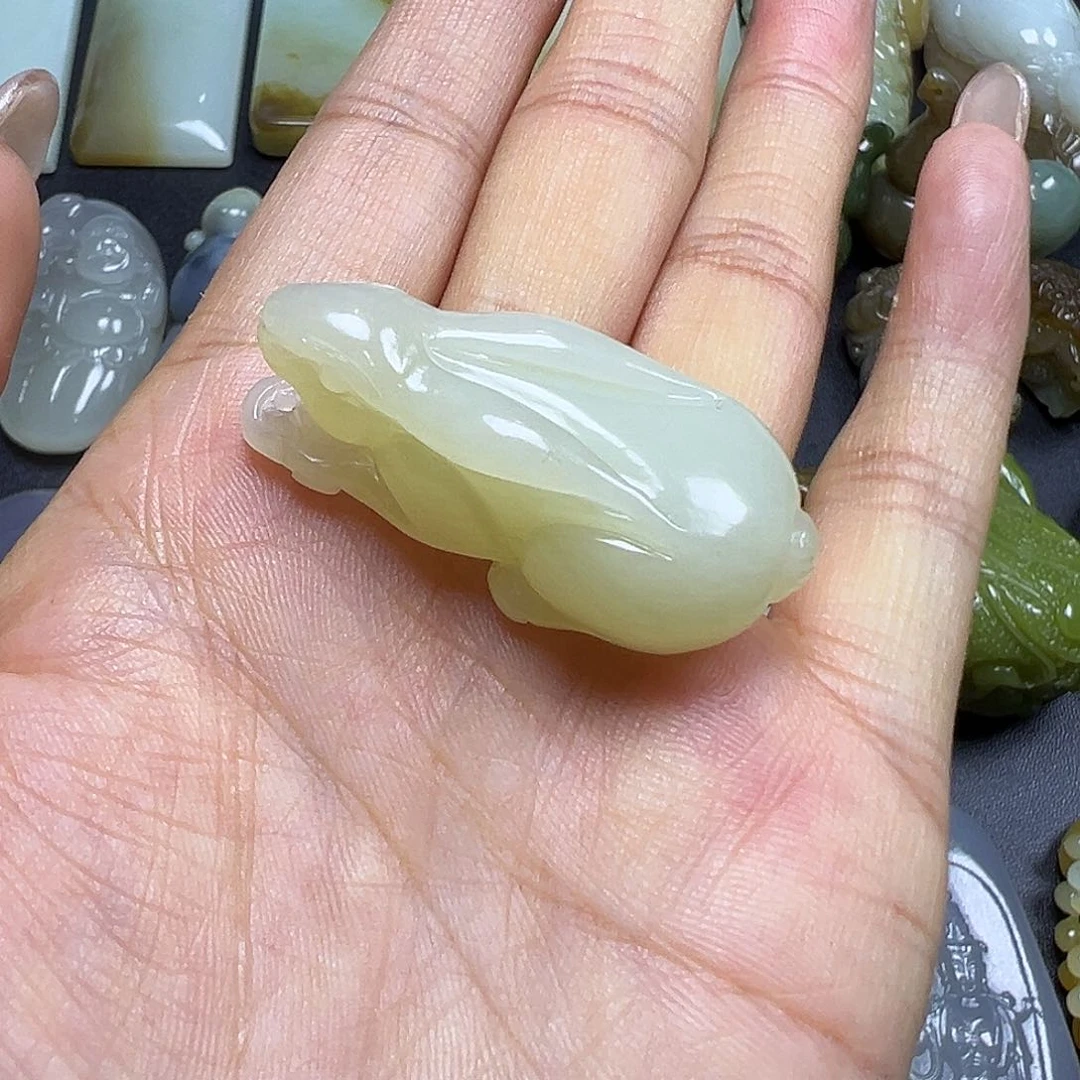 和田玉未镶嵌吊坠(不含链)