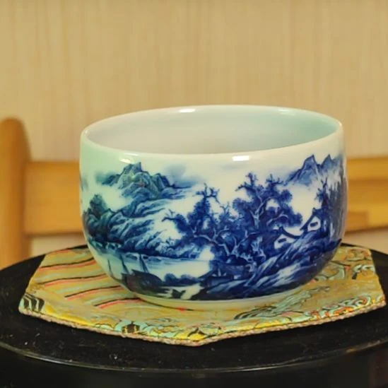 全手工青花山水卧足缸杯