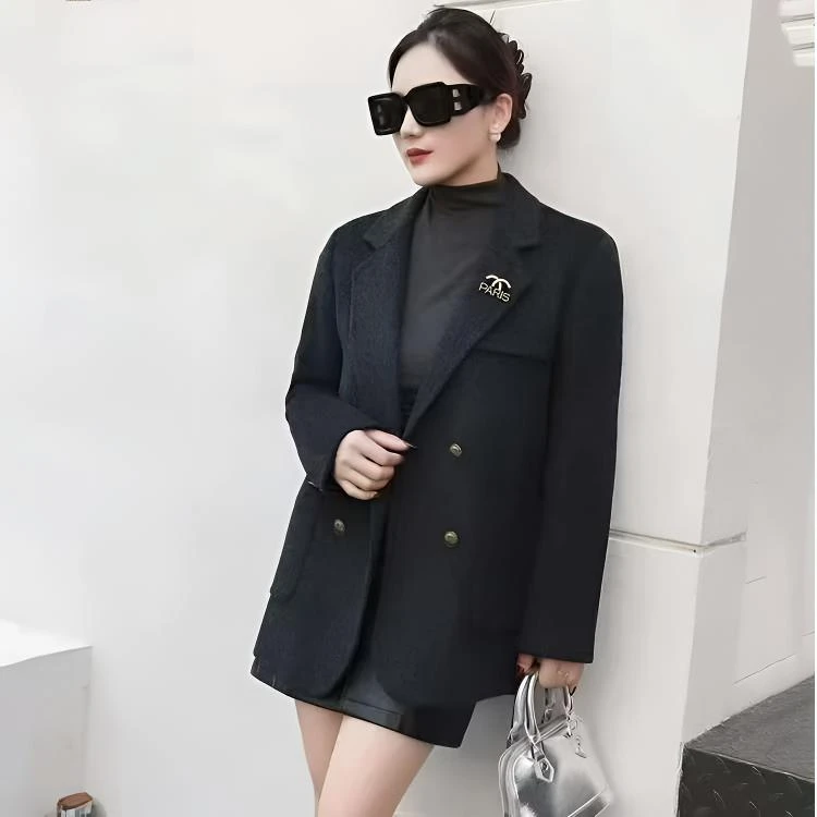 新款春秋时尚西装外套女宽松显瘦百搭上衣