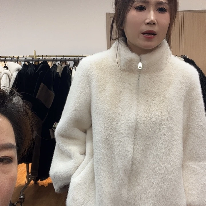 皮毛一体外套走单