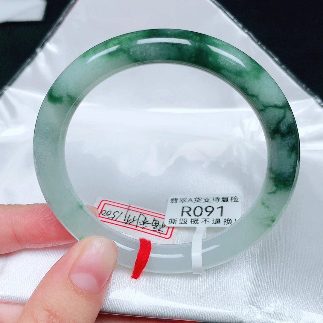 翡翠未镶嵌手镯（圆镯）圆条55