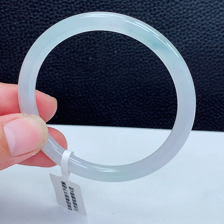 翡翠手镯未镶嵌57