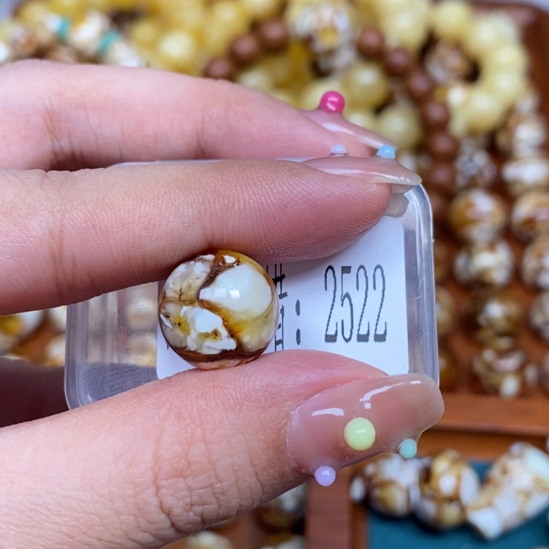 把件猴头核桃沁色圆珠老型2522