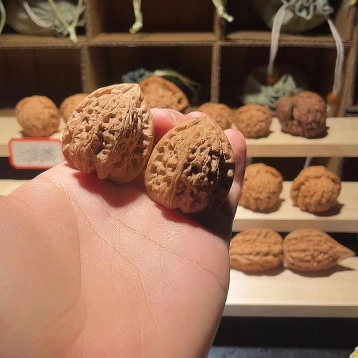 文玩核桃吊坠文玩