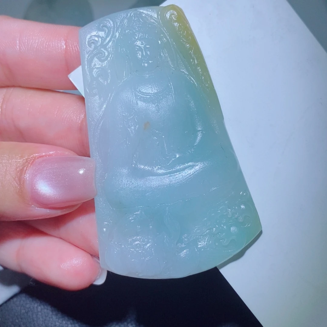 听***哥未镶嵌吊坠定制翡翠