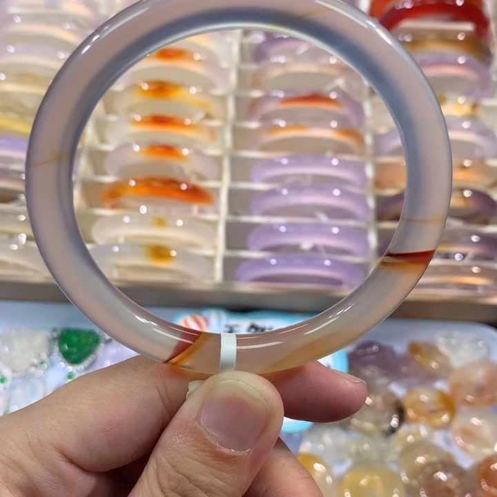 手镯玛瑙/玉髓未镶嵌卡八